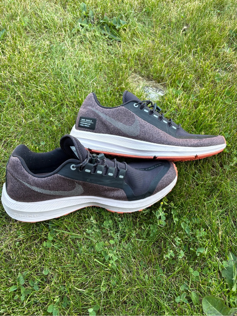 Nike Winflo 5 women’s running shoes size 11.5